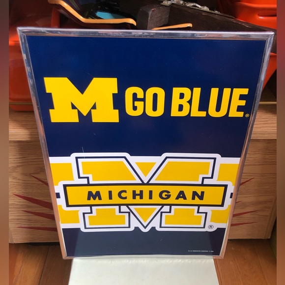 Vintage 1992 University of Michigan “Go Blue” Wall Hanging - Picture 3 of 8